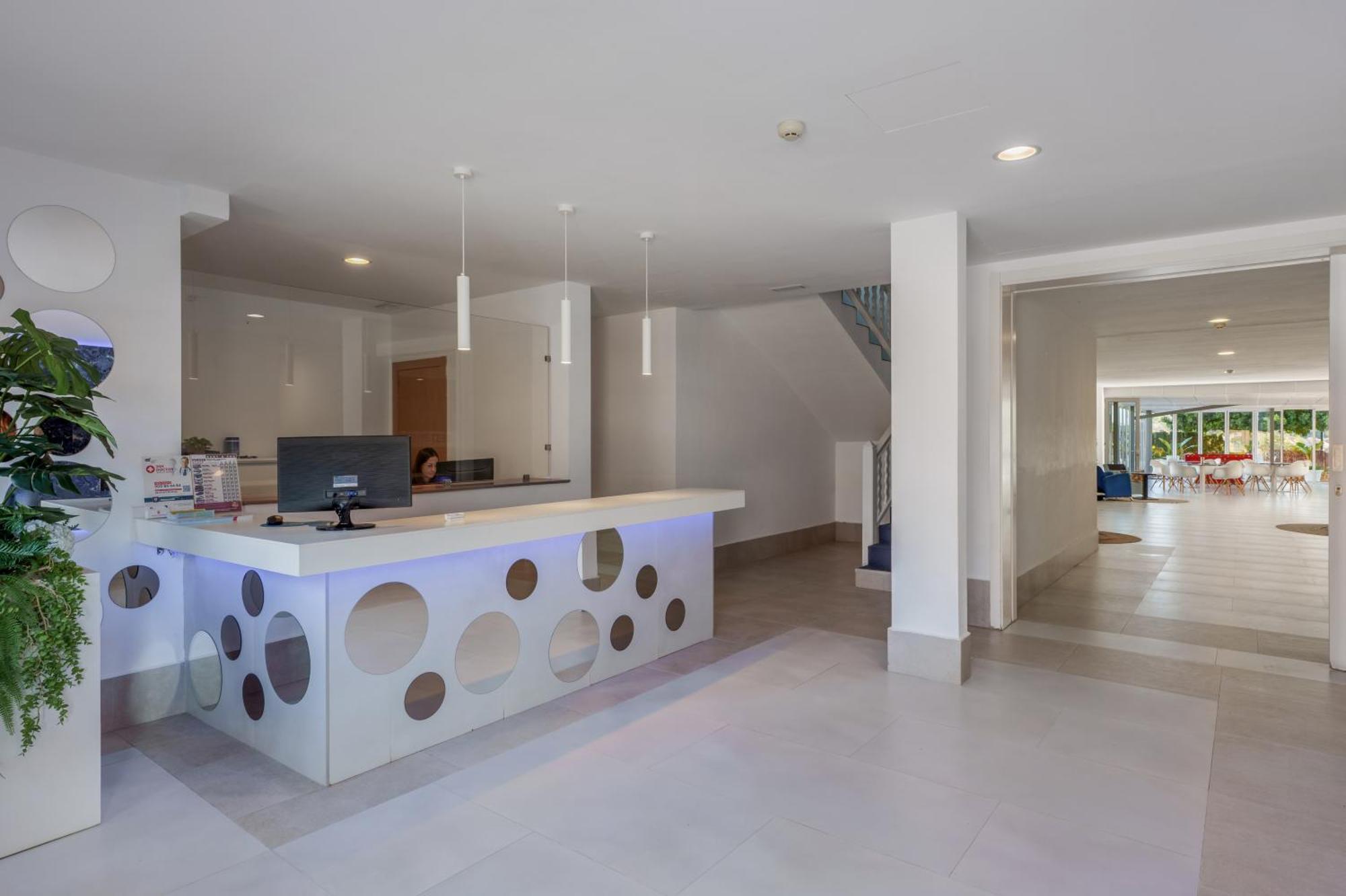 Bluewater Hotel Colonia de Sant Jordi Buitenkant foto