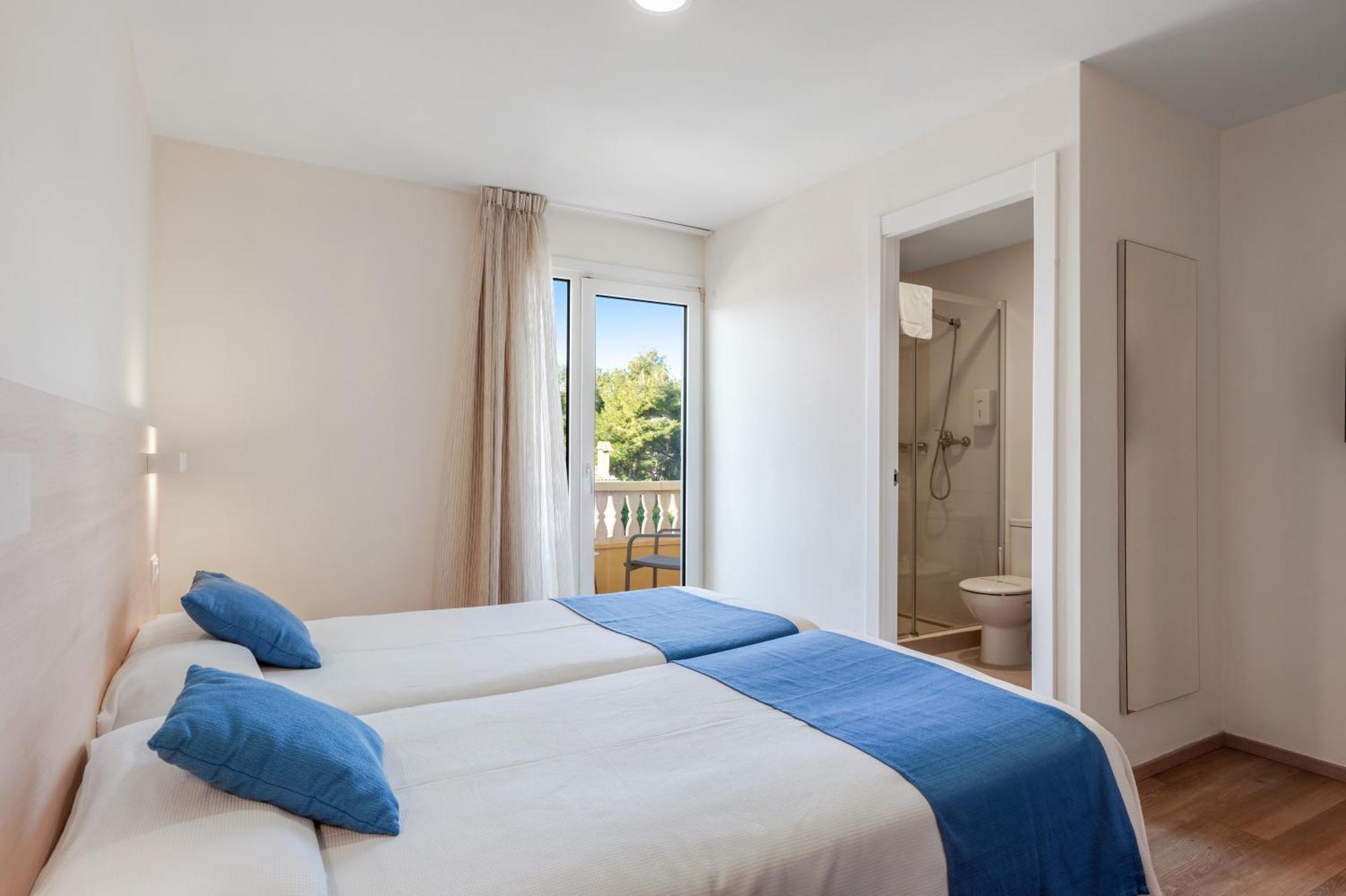 Bluewater Hotel Colonia de Sant Jordi Buitenkant foto